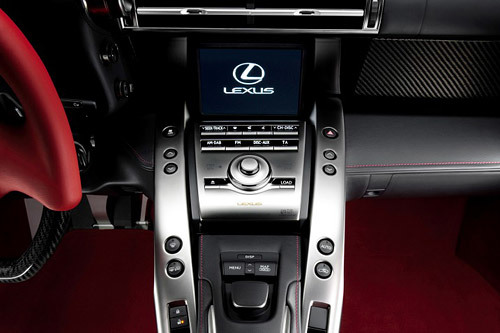 试驾2011款雷克萨斯LFA