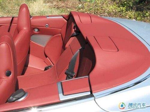 试阿斯顿马丁DBS Volante
