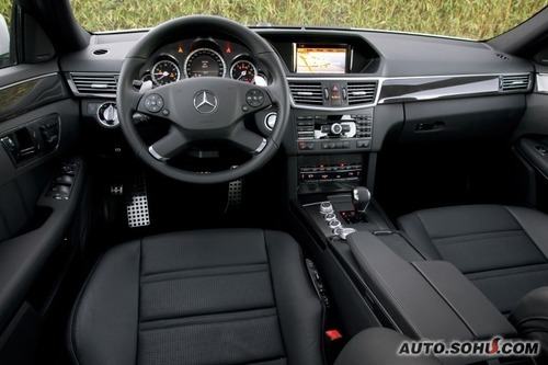 奔驰E63 AMG