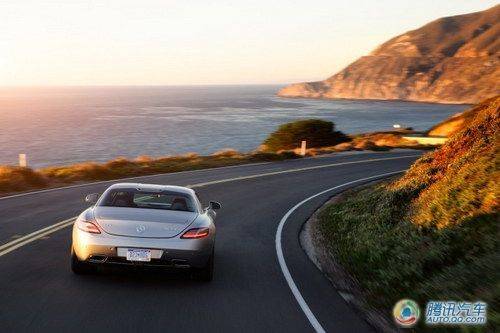 奔驰SLS AMG