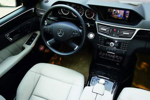 奔驰E300