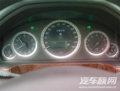 奔驰新E级
