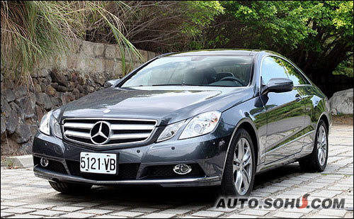 奔驰E350 Coupe