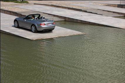 马自达MX-5