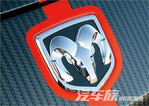 道奇Challenger SRT8