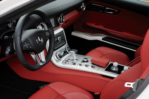 奔驰SLS AMG