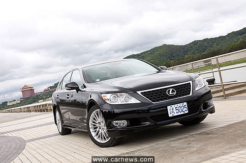 雷克萨斯LS460 