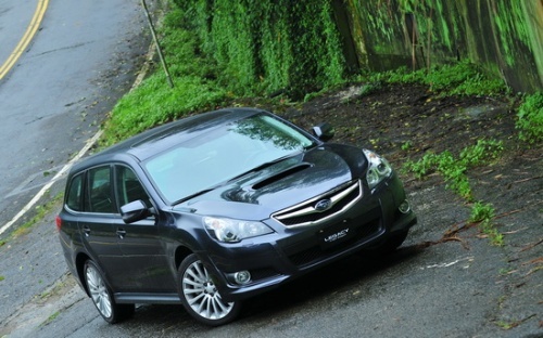 大气跑旅 试驾斯巴鲁力狮2.5 gt wagon