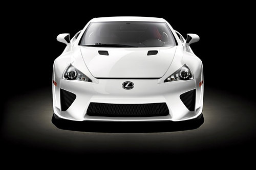 试驾2011款雷克萨斯LFA
