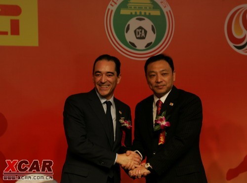 中国超级足球联赛冠名赞助商三年冠名赞助框架协议正式进入中国市场