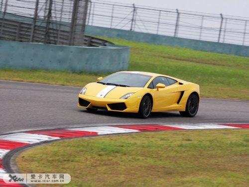 体验兰博基尼Gallardo LP550-2