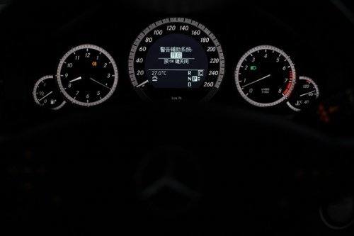 奔驰E300