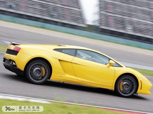 体验兰博基尼Gallardo LP550-2