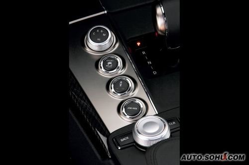 奔驰E63 AMG