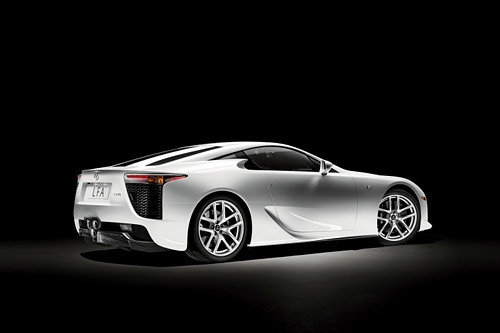 试驾2011款雷克萨斯LFA