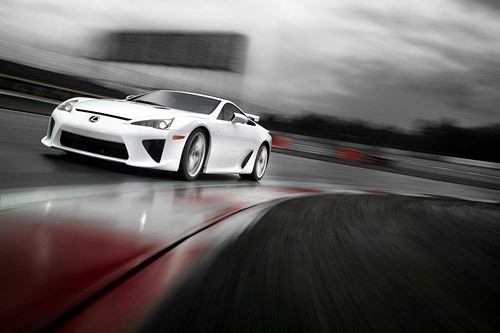 试驾2011款雷克萨斯LFA