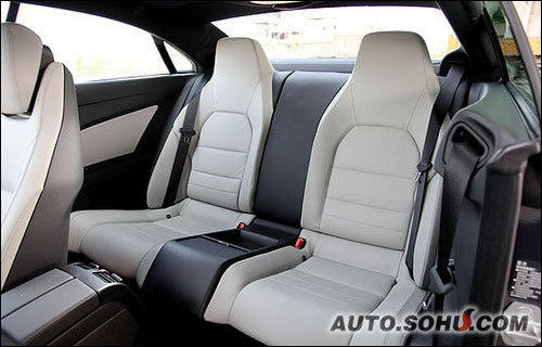 奔驰E350 Coupe