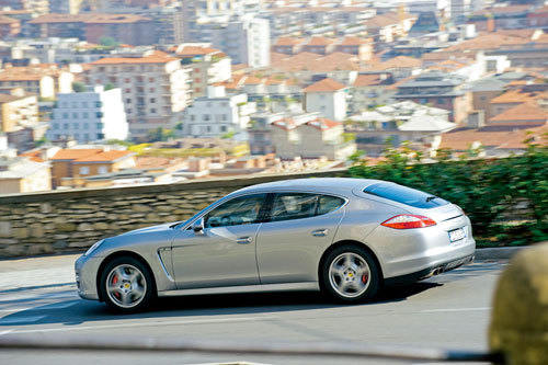 保时捷Panamera Turbo