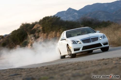 奔驰E63 AMG