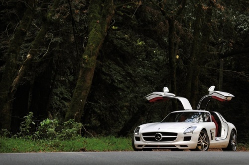 奔驰SLS AMG