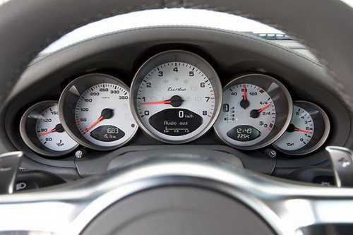 试驾保时捷新款911 Turbo