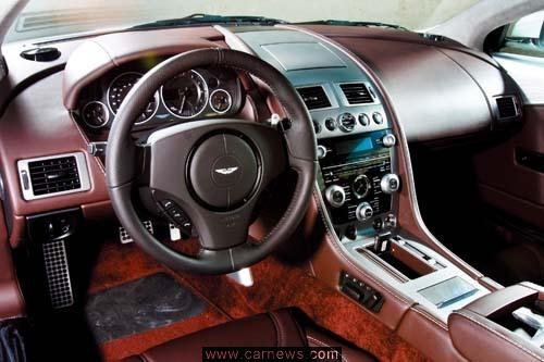阿斯顿马丁Vantage V8/DB9/DBS三杰登场