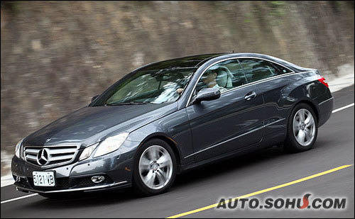 奔驰E350 Coupe