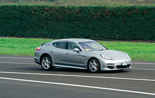 保时捷Panamera Turbo