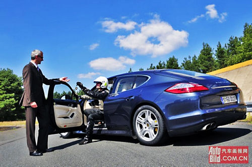 保时捷Panamera 4S