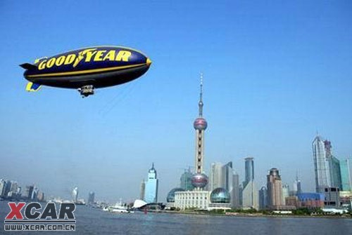 车展广告创意比拼 厂商海陆空全方位大战高清图片