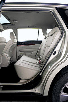 SUV