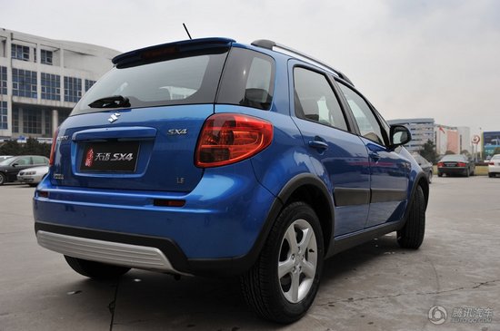 SX4 两厢