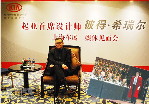 试驾起亚智跑2.0AT两驱版