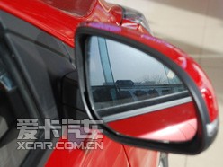 酷炫时尚出色亮相 现代瑞纳2011款实拍