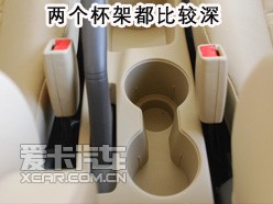 酷炫时尚出色亮相 现代瑞纳2011款实拍