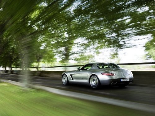 奔驰SLS AMG
