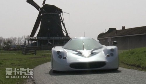 AM01