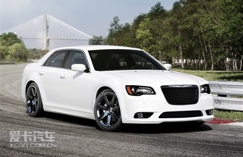 克莱斯勒300 SRT8