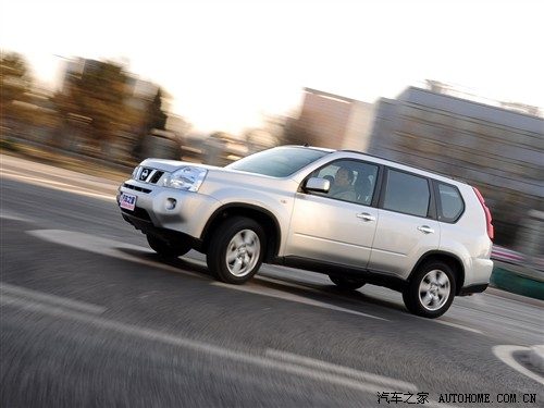 汽车之家 东风日产 奇骏 2.5l xl mt 4wd