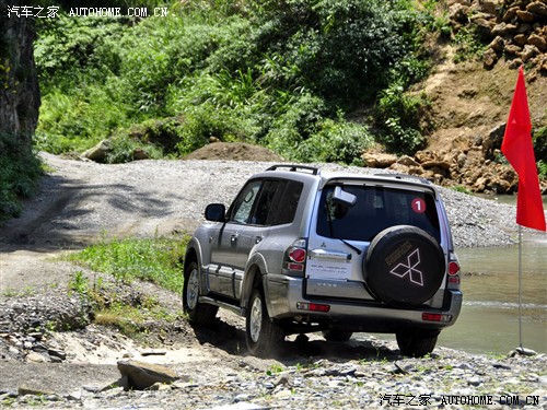 汽车之家 长丰汽车 长丰帕杰罗 v73 3.0gls mt