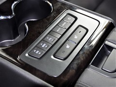 起亚 东风悦达起亚 起亚k5 2011款 2.0l top at