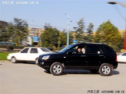 汽车之家 东风悦达起亚 狮跑 2.0 手动两驱 gls