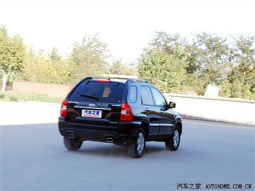 汽车之家 东风悦达起亚 狮跑 2.0 手动两驱 gls
