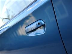 mg 上海汽车 mg3 2011款 1.5l 自动精英版