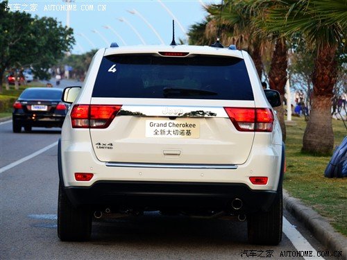 吉普jeep 吉普(进口) 大切诺基(进口) 2011款 基本型