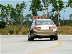 改头换面彻底变身 抢先试驾8代雅阁 汽车之家