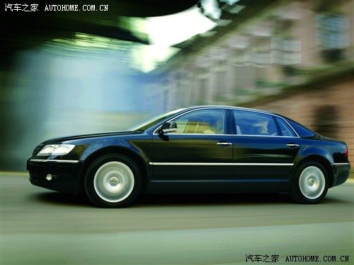 感受加长车魅力 试大众辉腾V6 TDI LWB 汽车之家