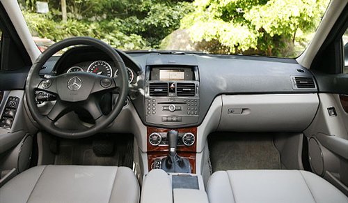 工艺美学！试驾全新奔驰C200K/C220CDI 汽车之家