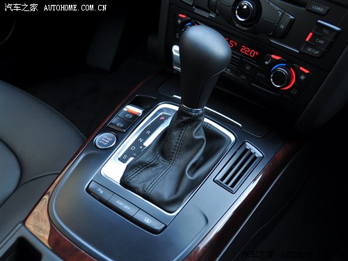 汽车之家 一汽奥迪 奥迪a4l 2.0 tfsi 豪华型