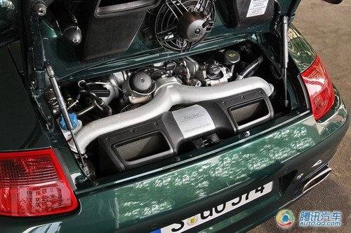冤家路窄 日产GTR对比保时捷911 Turbo